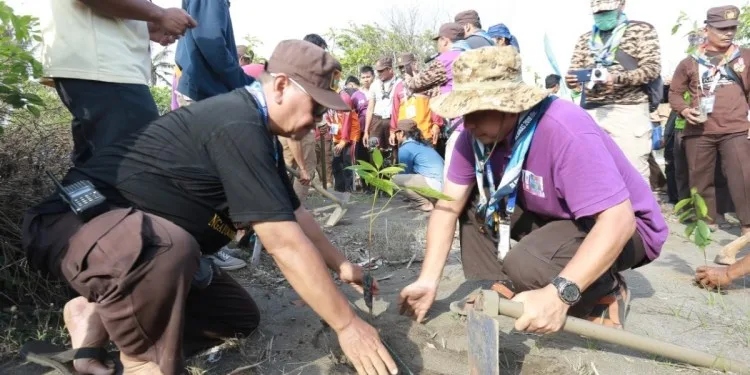 Sako SPN: Memaknai Hari Pramuka dengan Peduli Lingkungan